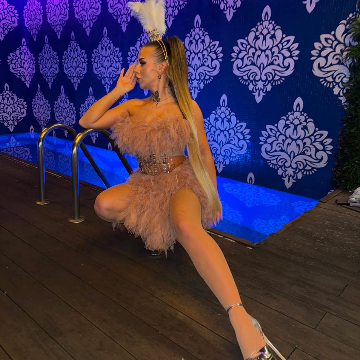 Queen 33